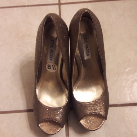 Steve Madden/ Glitter/ Peep Toe/ Wedge Heels NWOT - Picture 6 of 8